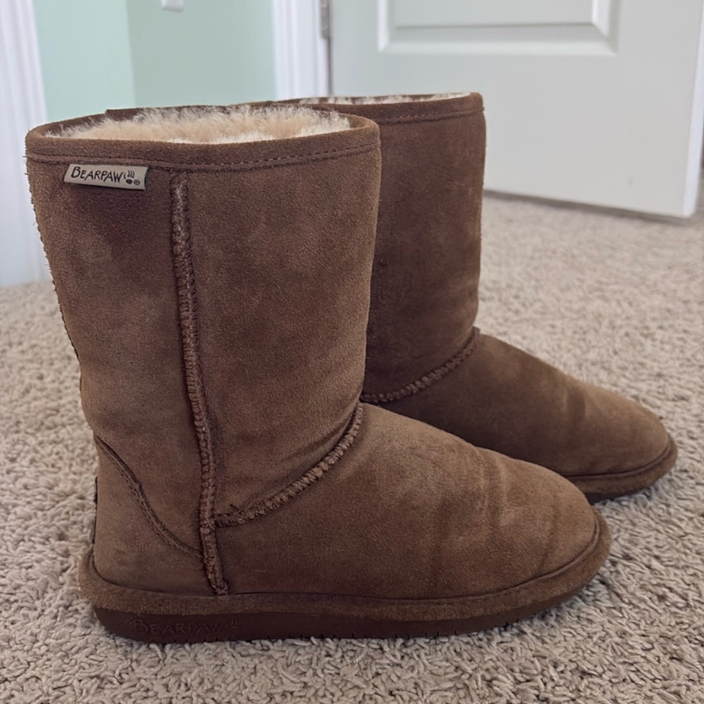 Bearpaw boots, size 7
